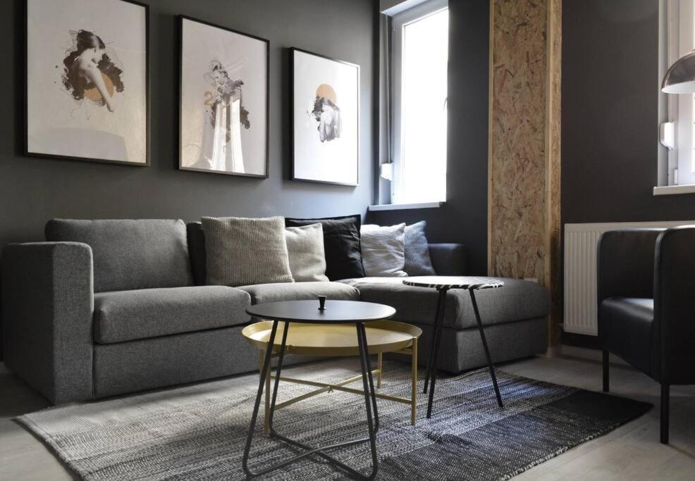2 Bdr / Cozy Ap Near Old Town Apartment Bukares Bagian luar foto