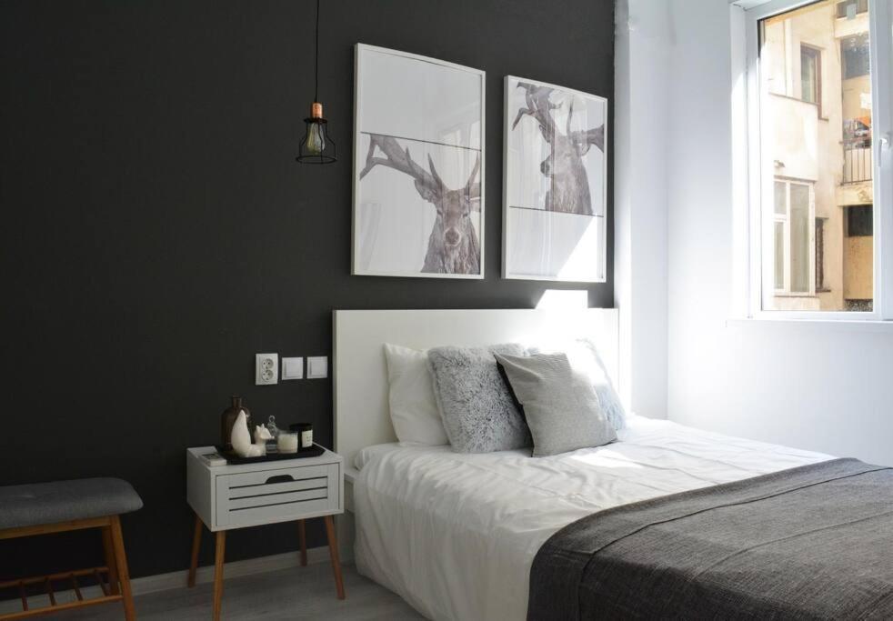 2 Bdr / Cozy Ap Near Old Town Apartment Bukares Bagian luar foto
